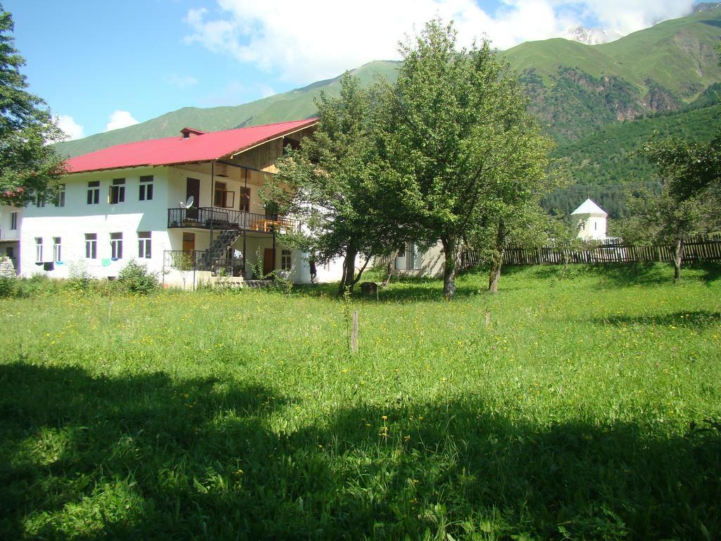 Guest House Tavaduri Mestia Exterior foto
